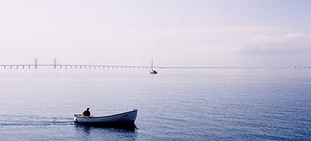 The bridge over &Ouml;resund, between Malm&ouml; and K&ouml;penhamn.